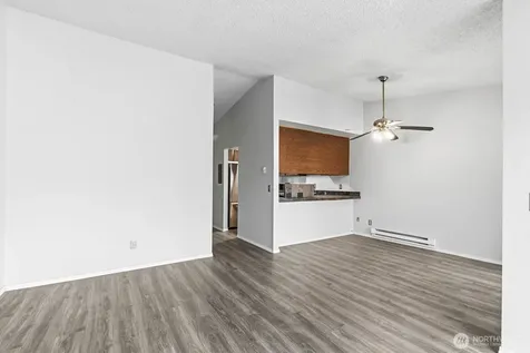 4002 S 158th Street Tukwila WA 98188