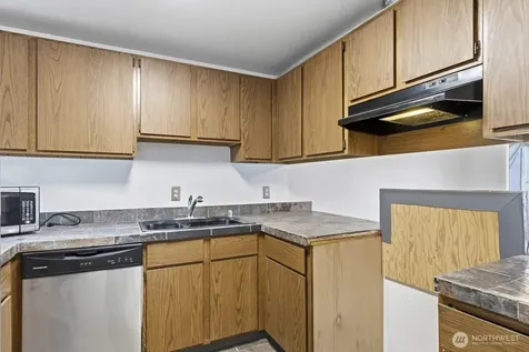4002 S 158th Street Tukwila WA 98188