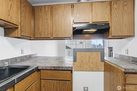 4002 S 158th Street Tukwila WA 98188