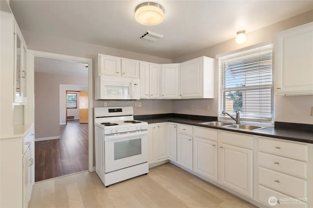 1311 Park Avenue Bremerton WA 98337