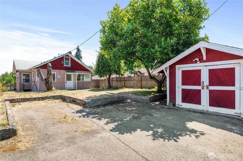 1311 Park Avenue Bremerton WA 98337