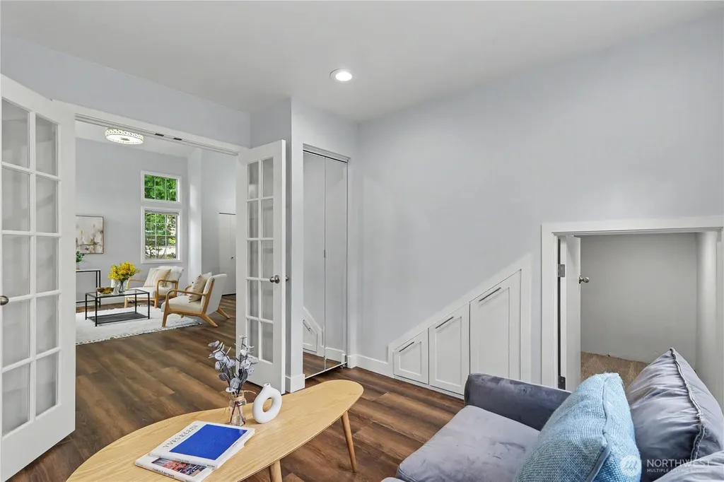 24305 SE 42nd Place Sammamish WA 98029
