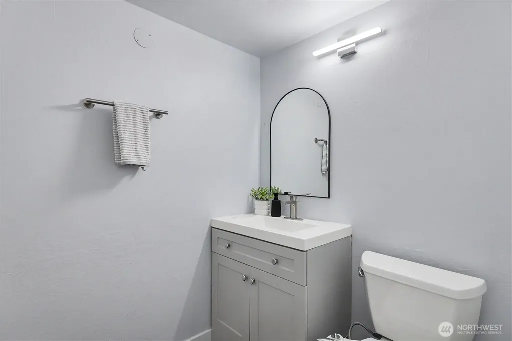 24305 SE 42nd Place Sammamish WA 98029
