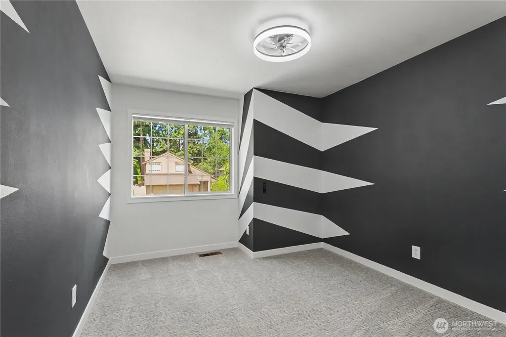 24305 SE 42nd Place Sammamish WA 98029