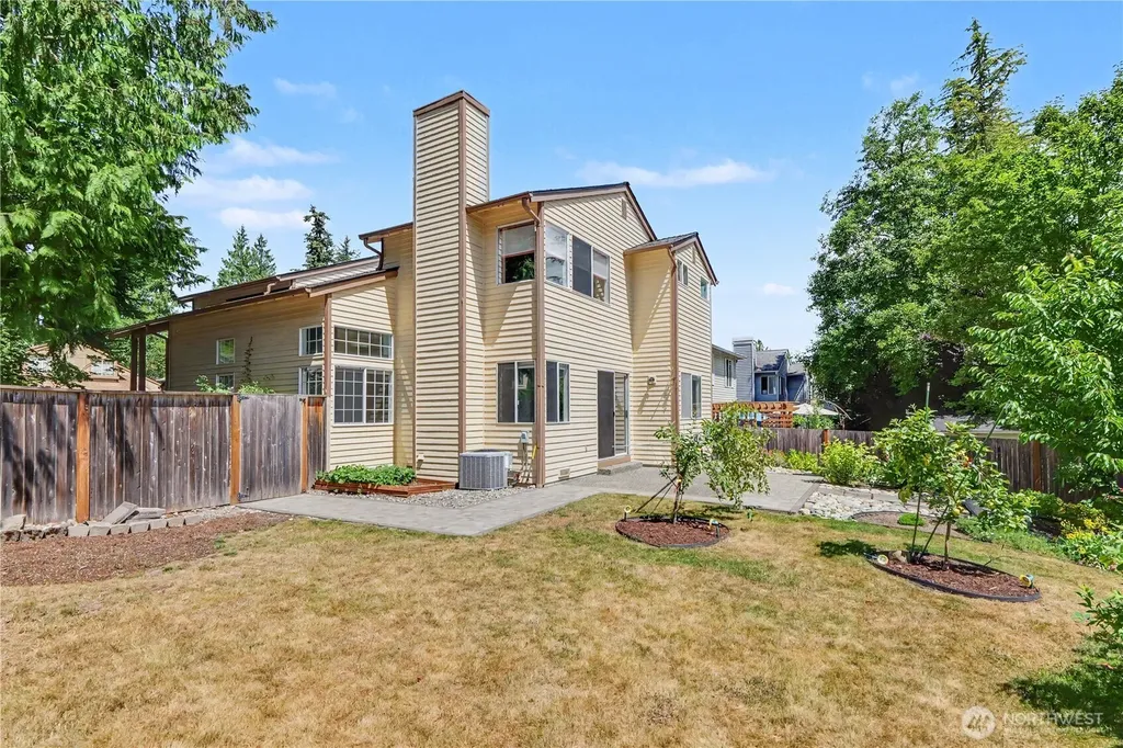 24305 SE 42nd Place Sammamish WA 98029