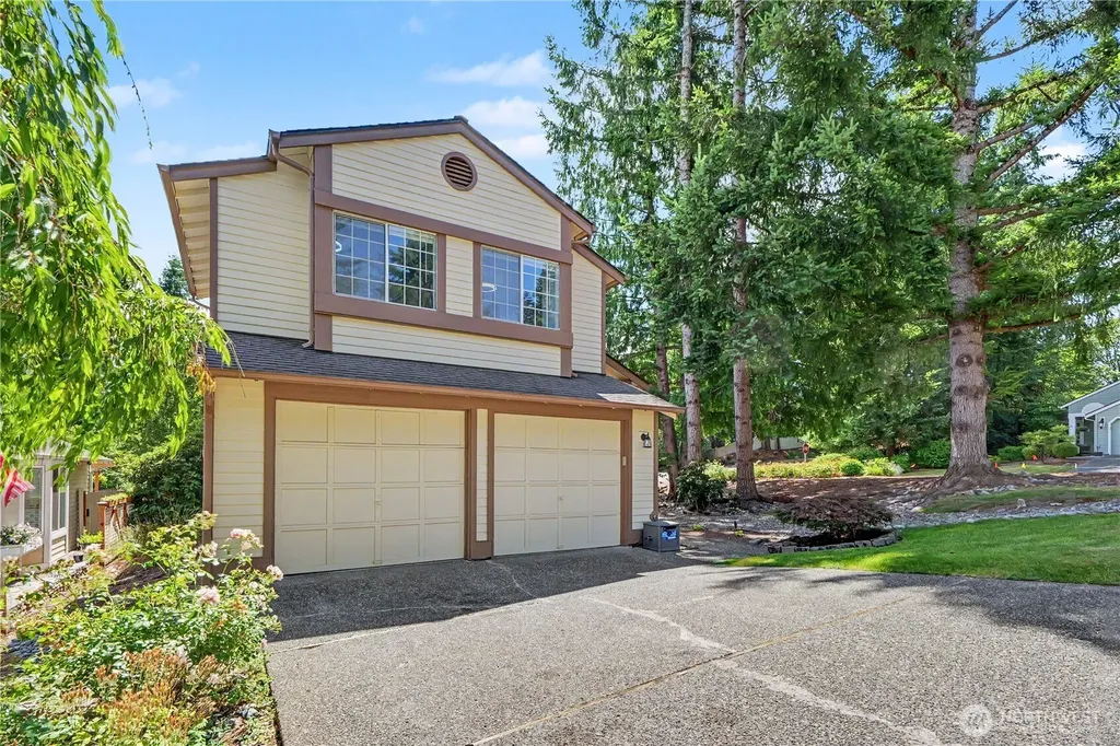 24305 SE 42nd Place Sammamish WA 98029
