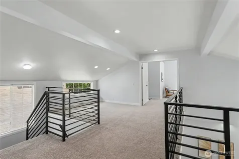 24305 SE 42nd Place Sammamish WA 98029