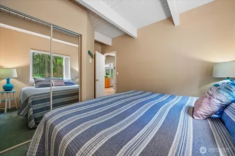 11319 Country Club Drive Anderson Island WA 98303