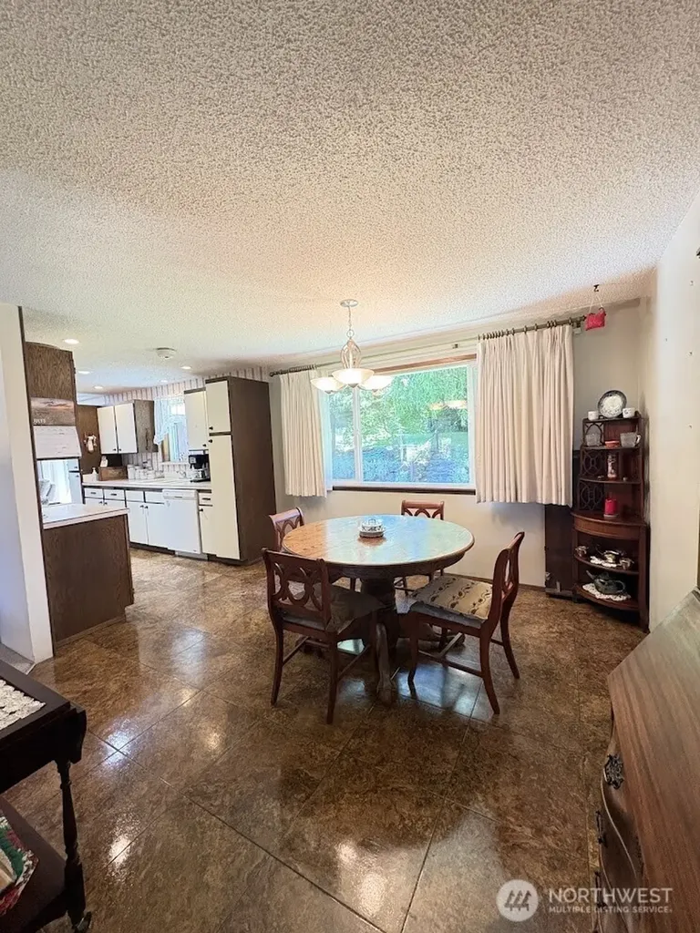 811 Kansas Avenue N East Wenatchee WA 98802