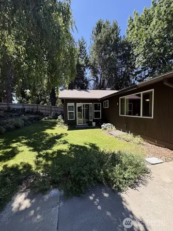 811 Kansas Avenue N East Wenatchee WA 98802