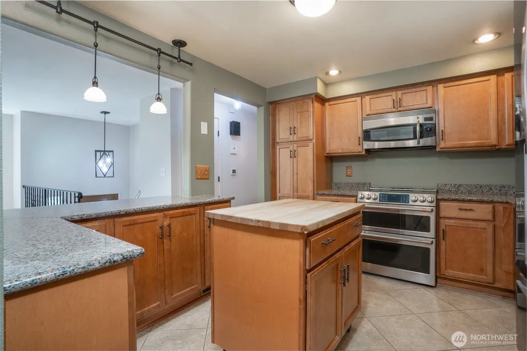 12608 215th Avenue Ct E Bonney Lake WA 98391