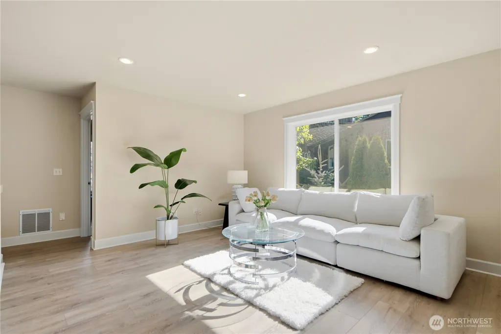 21226 SE 26th Street Sammamish WA 98075