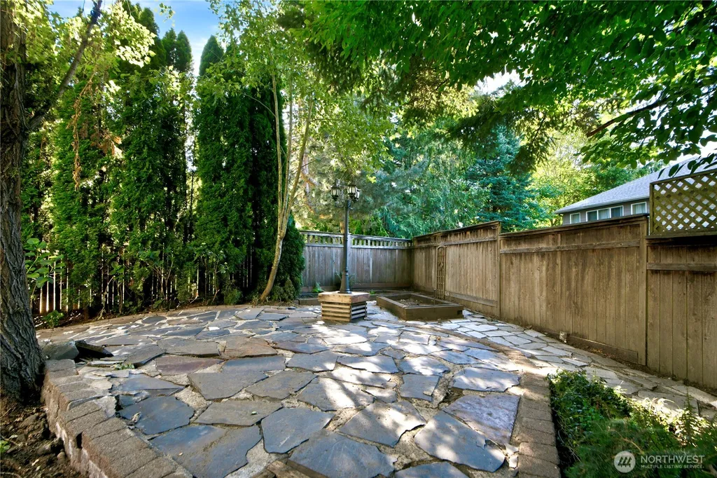 21226 SE 26th Street Sammamish WA 98075