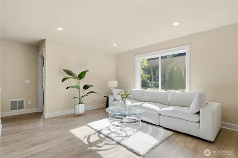 21226 SE 26th Street Sammamish WA 98075