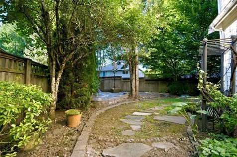 21226 SE 26th Street Sammamish WA 98075