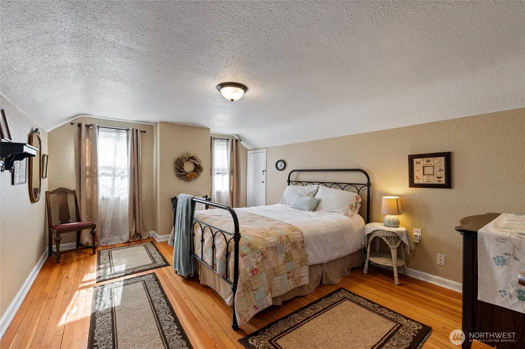 103 S 48th Street Tacoma WA 98408