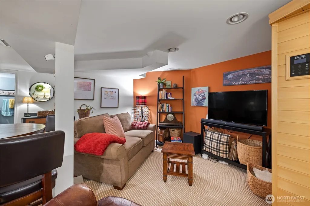 103 S 48th Street Tacoma WA 98408