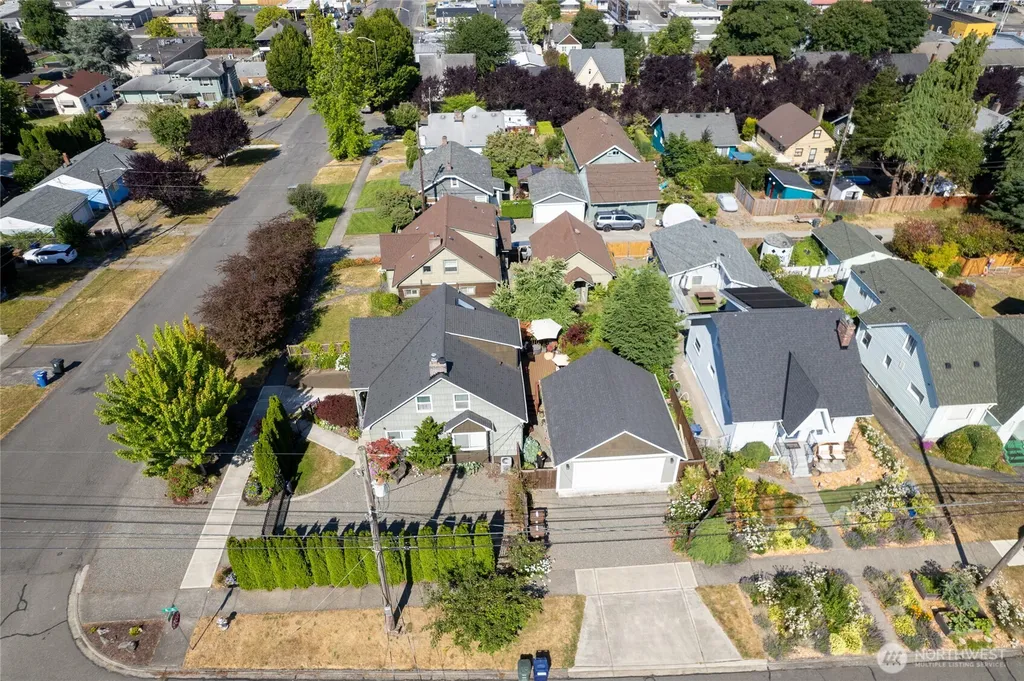 103 S 48th Street Tacoma WA 98408