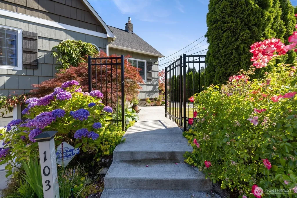 103 S 48th Street Tacoma WA 98408