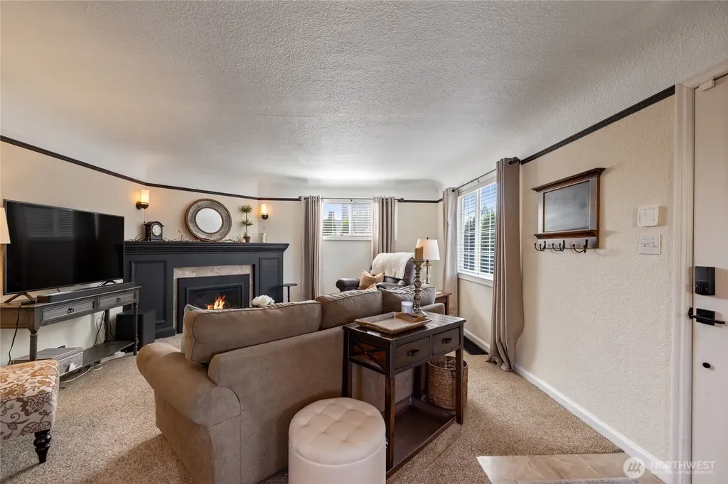 103 S 48th Street Tacoma WA 98408