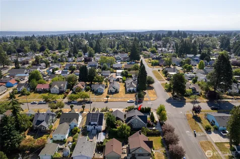 103 S 48th Street Tacoma WA 98408