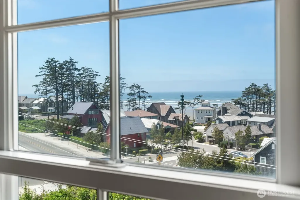 81 Fireside Lane Pacific Beach WA 98571
