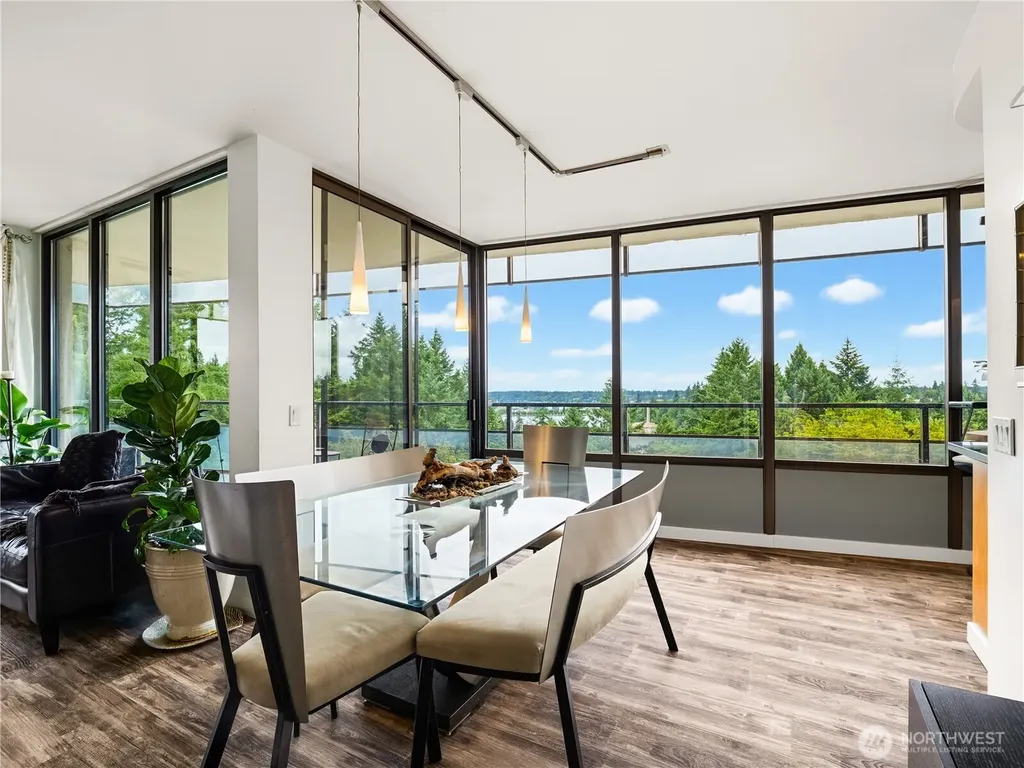 1910 Evergreen Park Olympia WA 98502