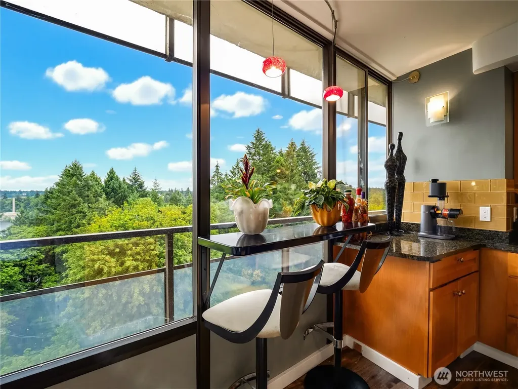 1910 Evergreen Park Olympia WA 98502