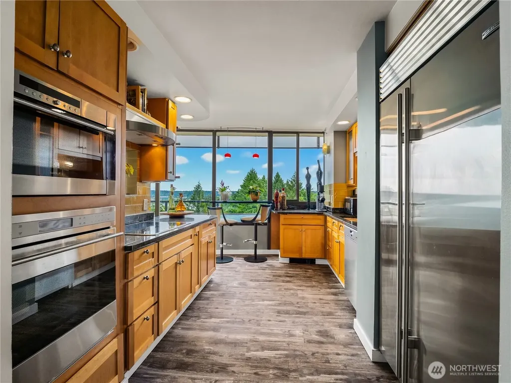 1910 Evergreen Park Olympia WA 98502