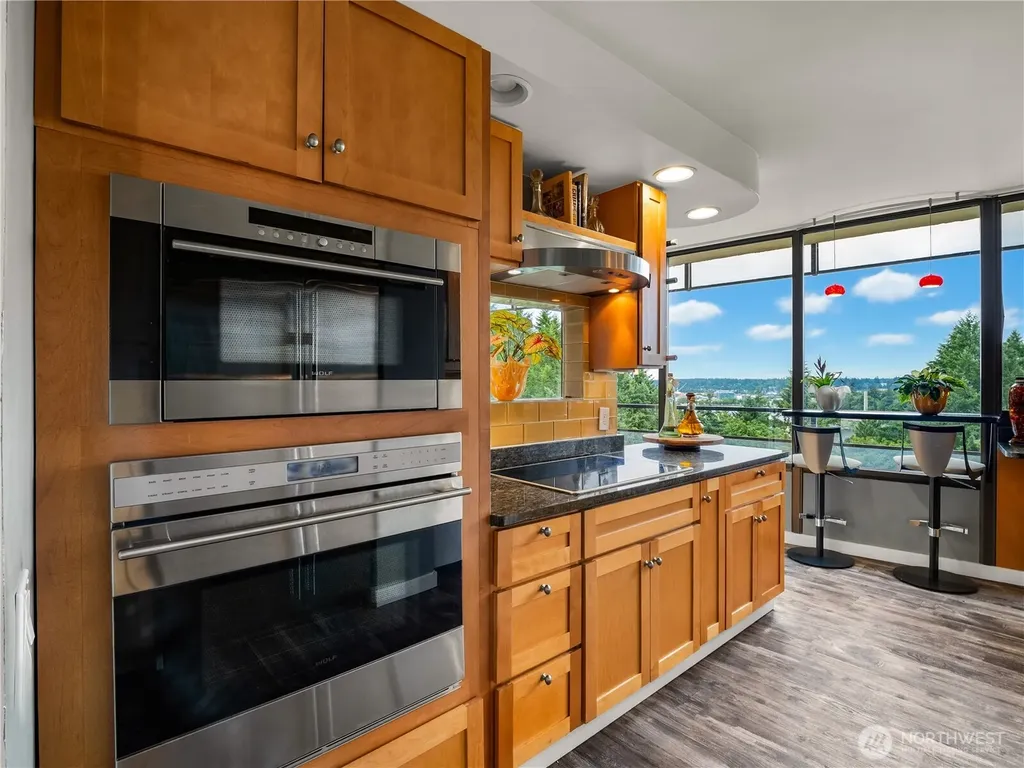 1910 Evergreen Park Olympia WA 98502