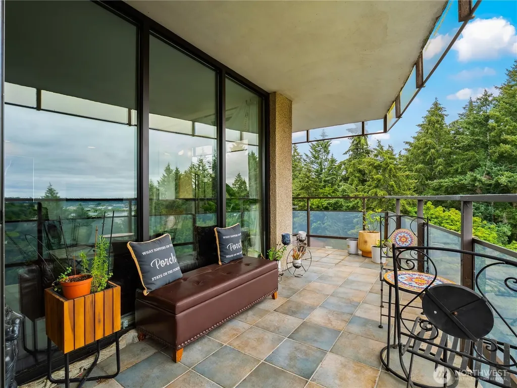 1910 Evergreen Park Olympia WA 98502