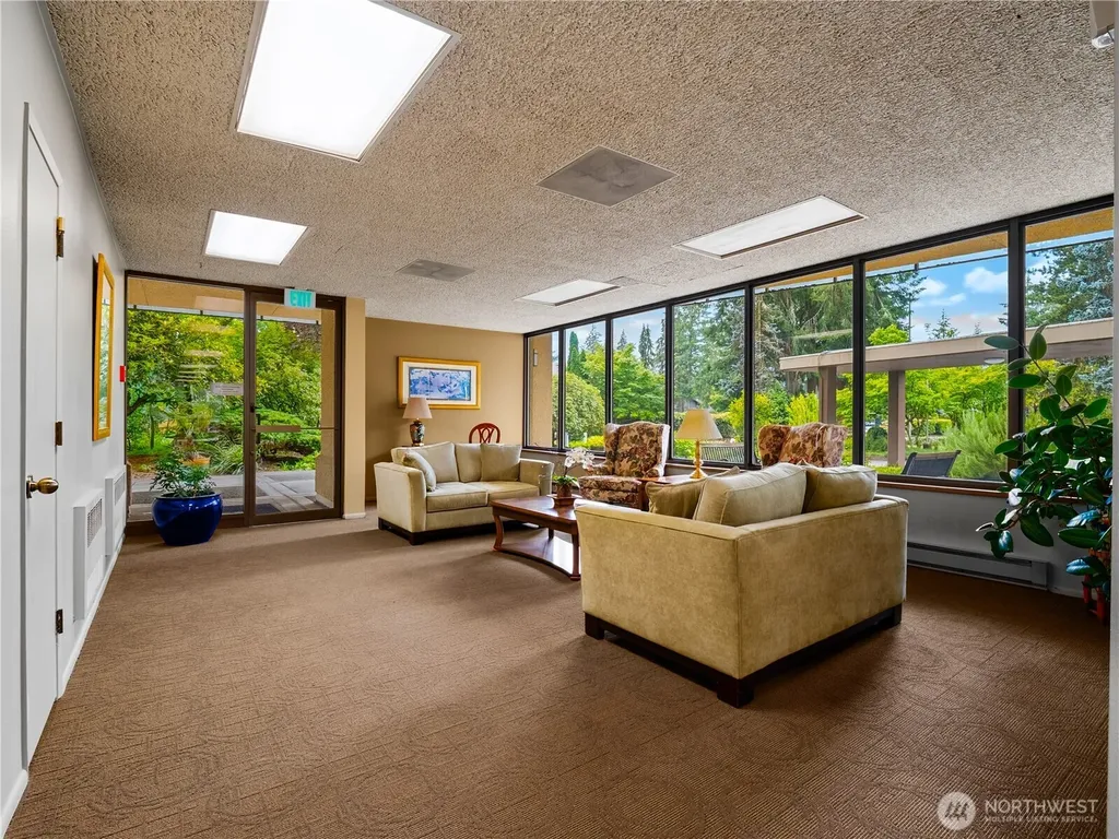 1910 Evergreen Park Olympia WA 98502