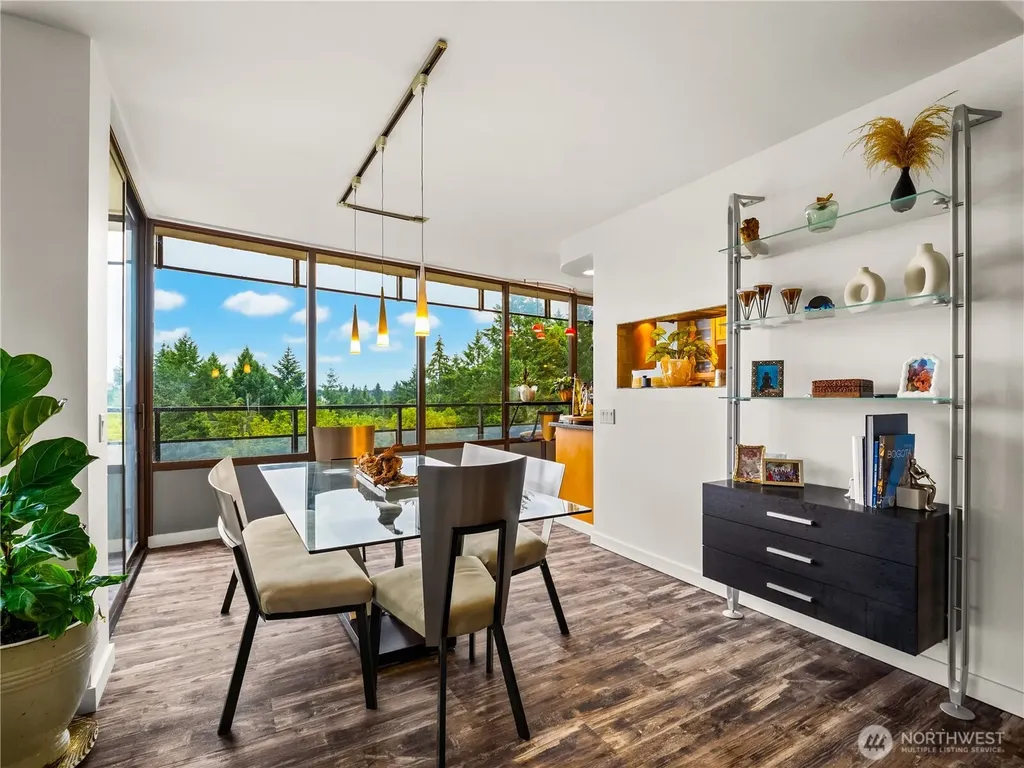 1910 Evergreen Park Olympia WA 98502