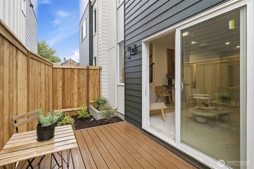 5904 42nd Avenue SW Seattle WA 98136
