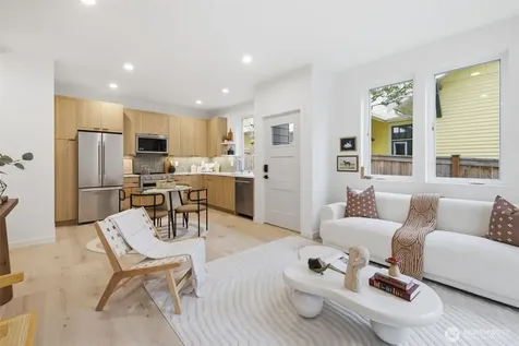 5904 42nd Avenue SW Seattle WA 98136
