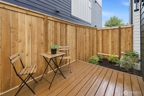 5904 42nd Avenue SW Seattle WA 98136