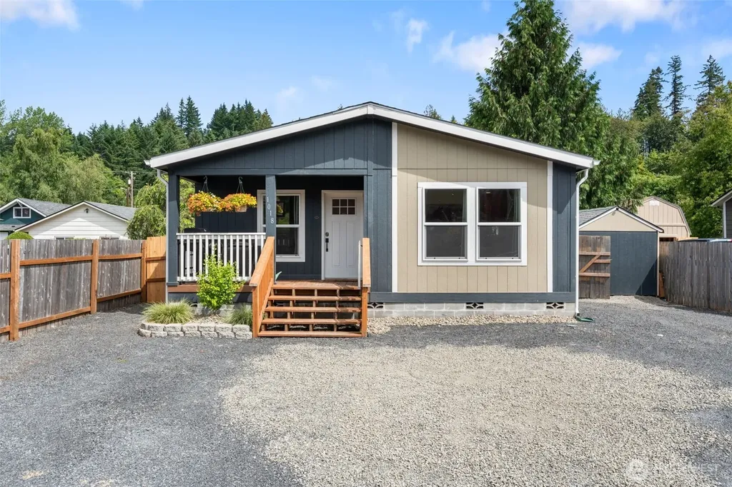 1018 SE Front Street Winlock WA 98596
