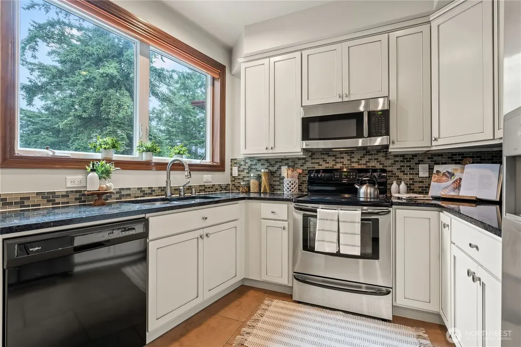 7714 Birch Bay Drive Blaine WA 98230