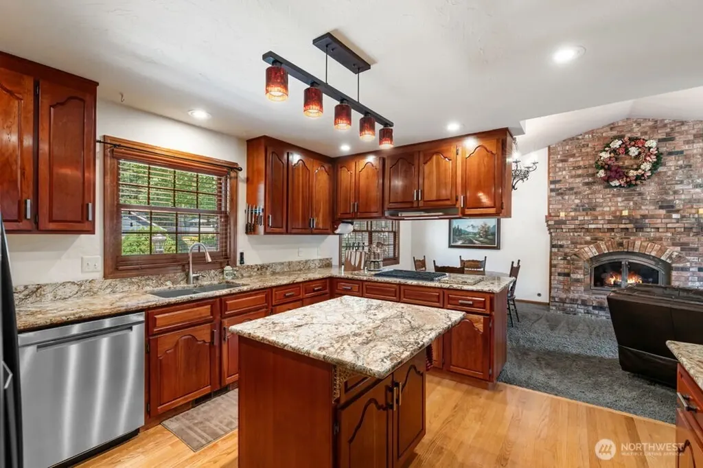 2706 Walnut Loop NW Olympia WA 98502