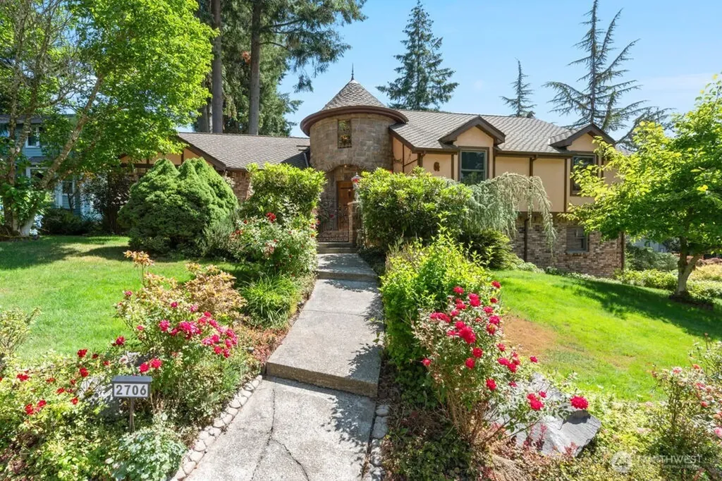 2706 Walnut Loop NW Olympia WA 98502