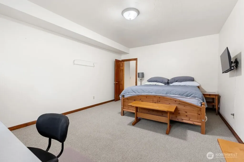 2706 Walnut Loop NW Olympia WA 98502
