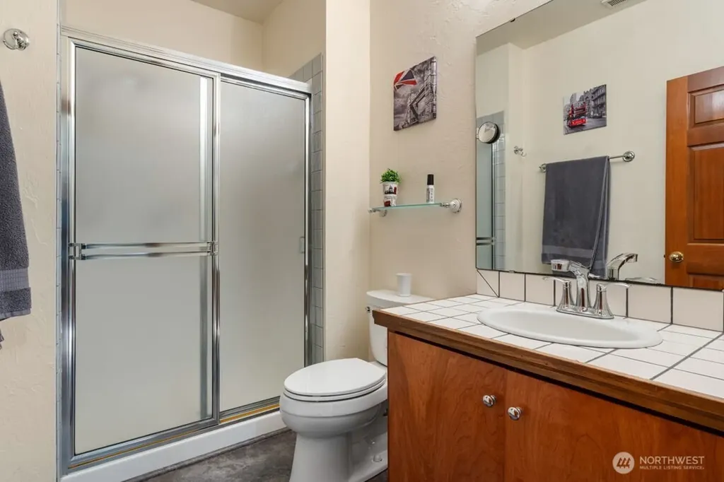2706 Walnut Loop NW Olympia WA 98502