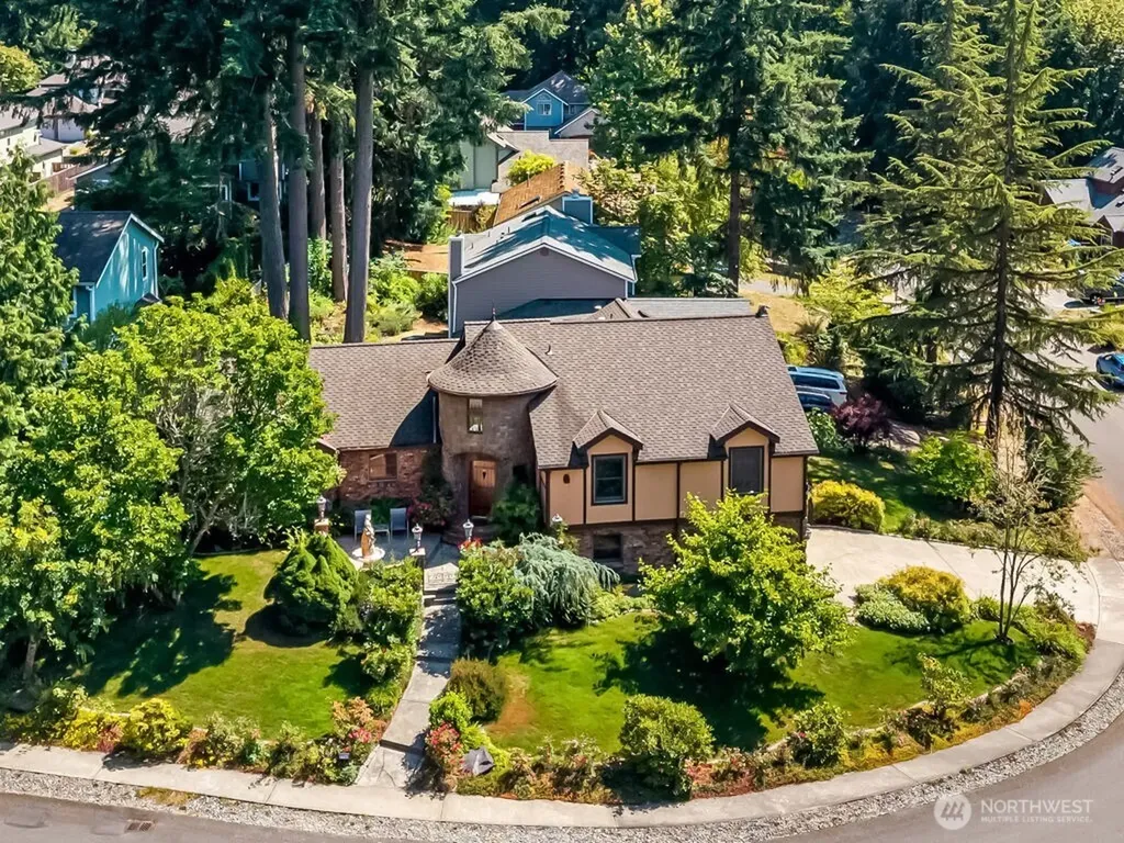 2706 Walnut Loop NW Olympia WA 98502