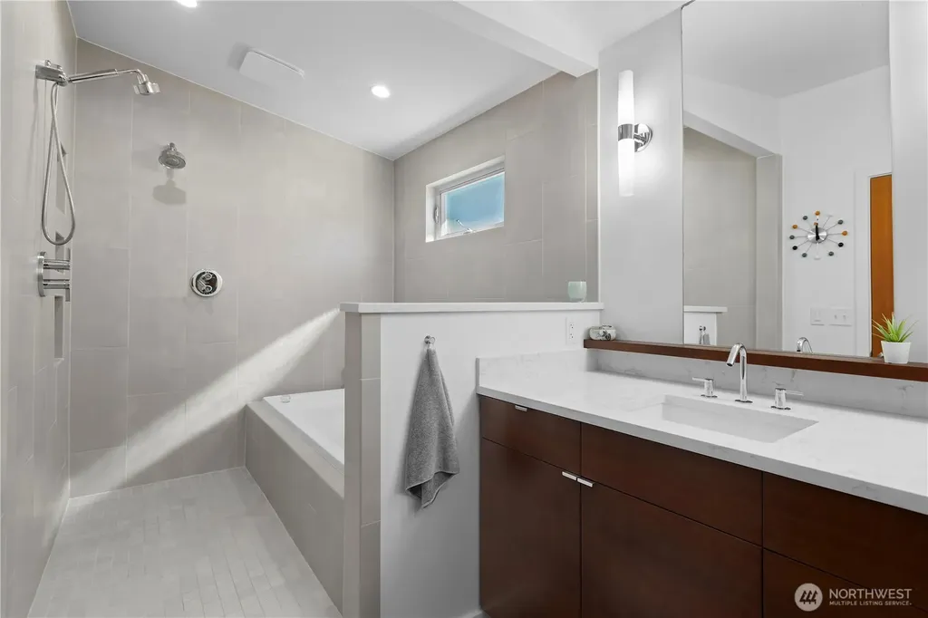 10829 42nd Avenue SW Seattle WA 98146