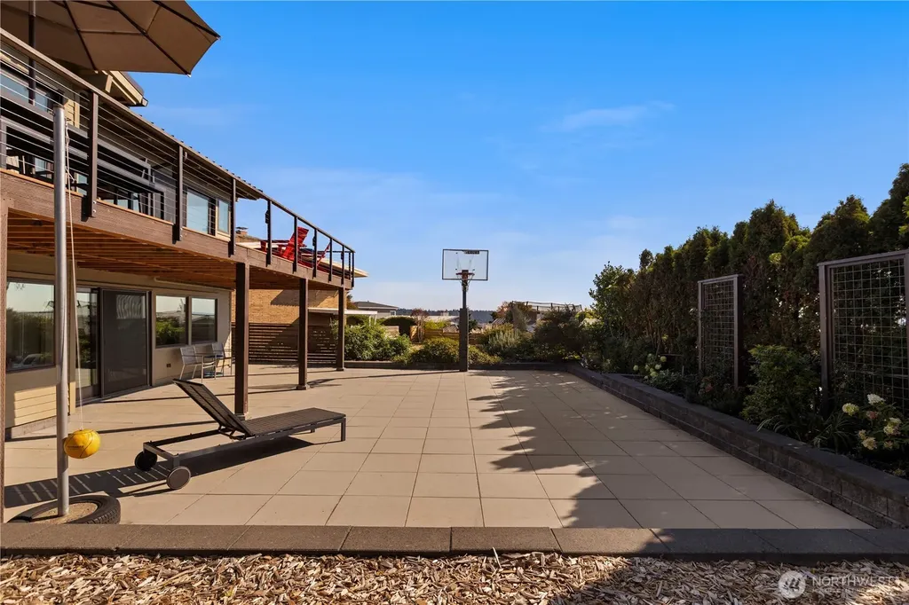 10829 42nd Avenue SW Seattle WA 98146