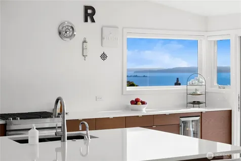 10829 42nd Avenue SW Seattle WA 98146