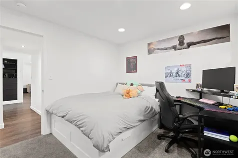 10829 42nd Avenue SW Seattle WA 98146
