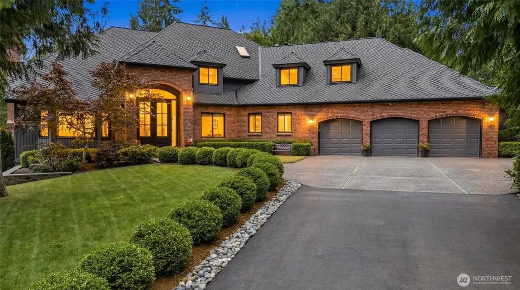 1017 221st Avenue SE Sammamish WA 98075
