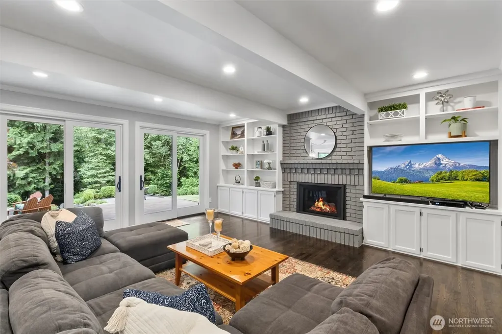 1017 221st Avenue SE Sammamish WA 98075
