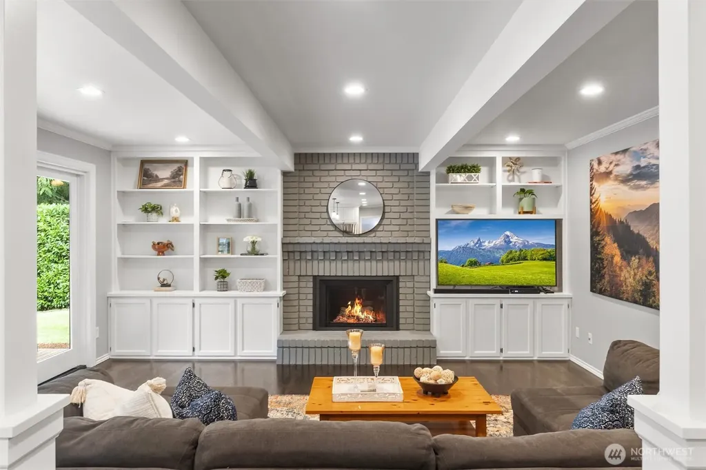 1017 221st Avenue SE Sammamish WA 98075